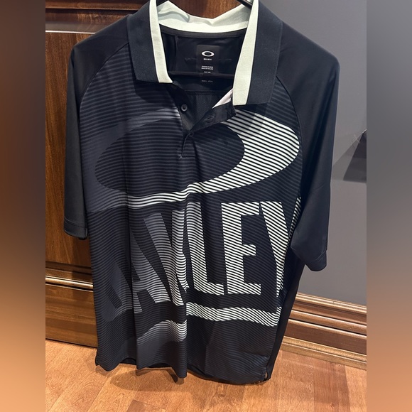 Oakley Golf Shirt - Picture 1 of 4